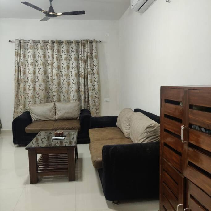 Kivi'S Kozy 2Bhk Luxurious Apartment Goa By Leela Homes Арпора Екстериор снимка