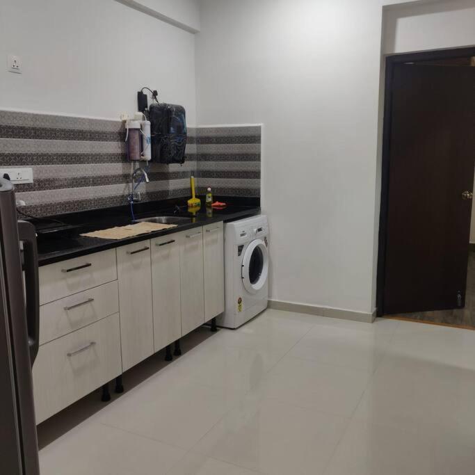 Kivi'S Kozy 2Bhk Luxurious Apartment Goa By Leela Homes Арпора Екстериор снимка